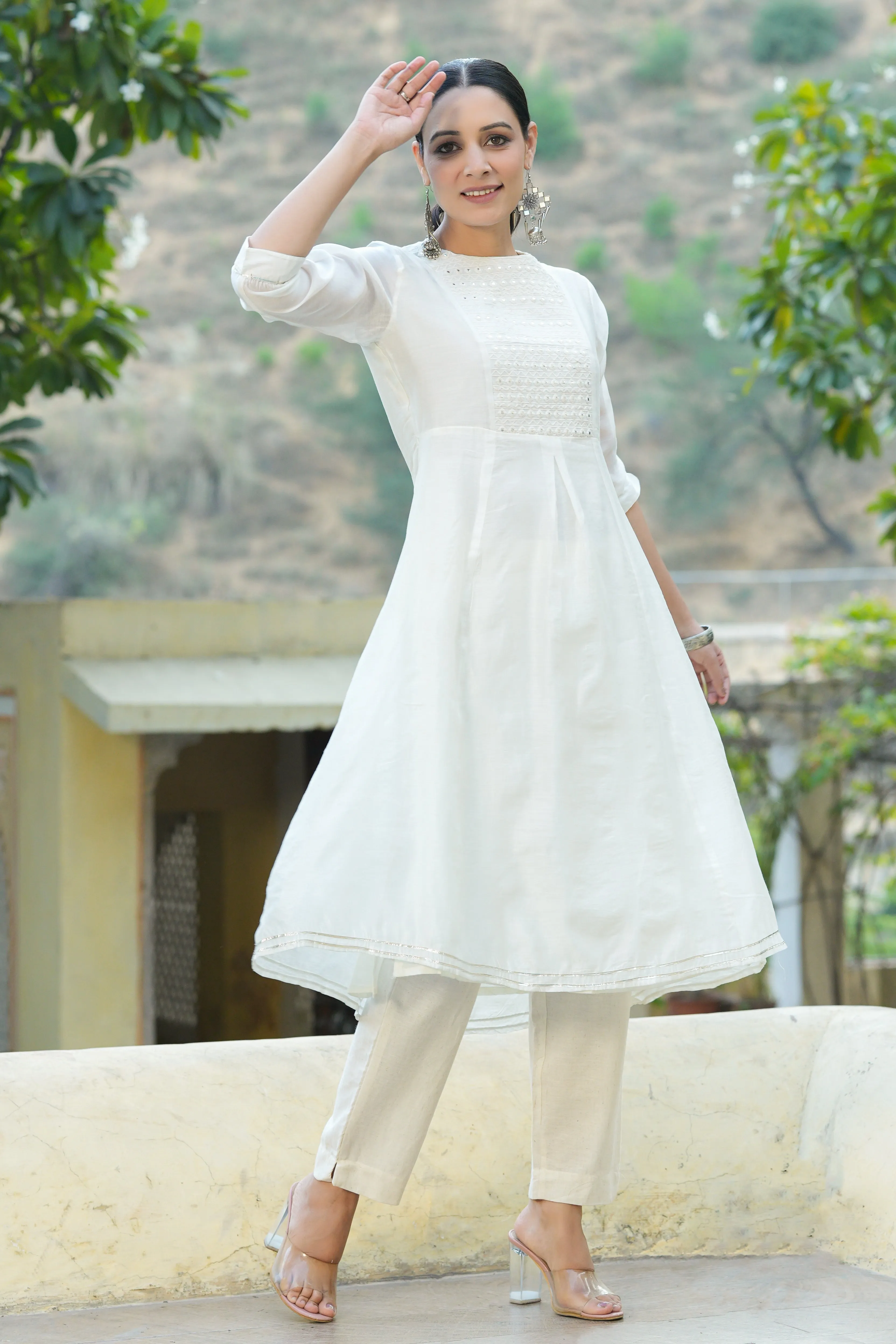 Juniper White Geometric Printed Chanderi A-Line Women Kurta With Mirror Work Embroidery