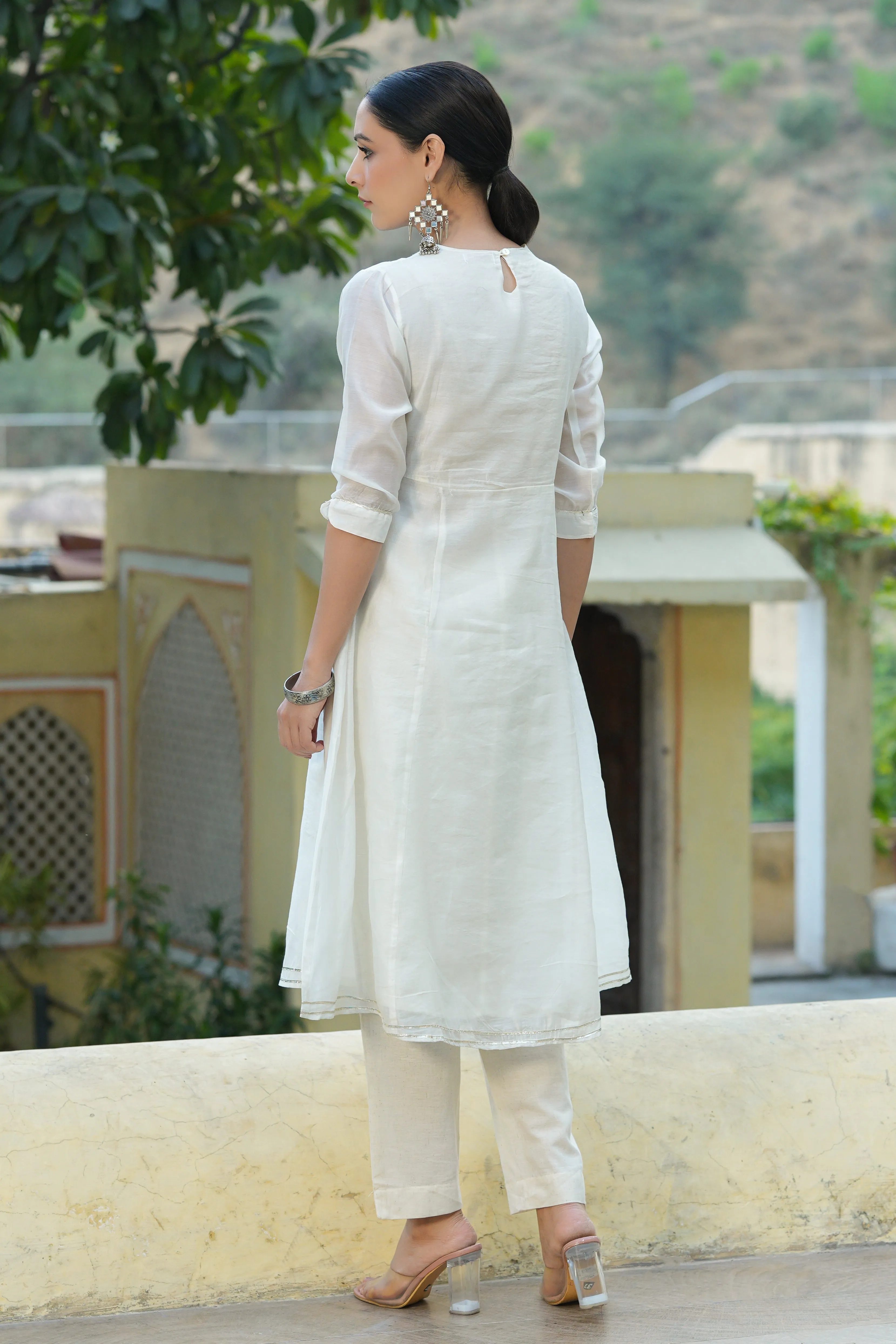 Juniper White Geometric Printed Chanderi A-Line Women Kurta With Mirror Work Embroidery