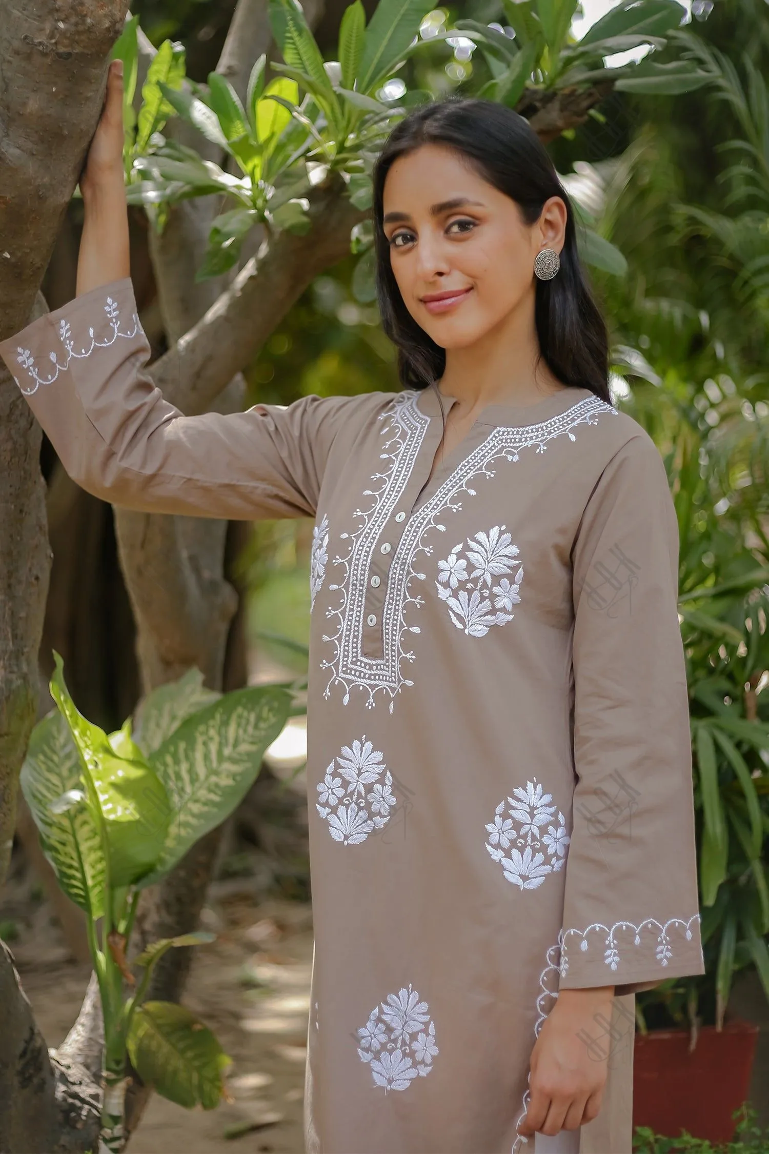 Saba Chikankari Long Kurta In Cotton - Beige